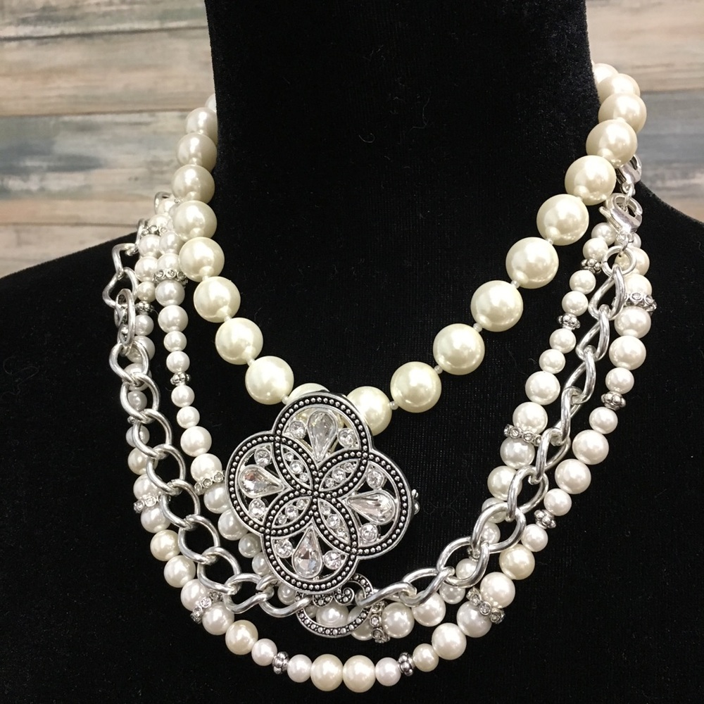 Necklace SET by Premier Designs “Girls Best Friend”